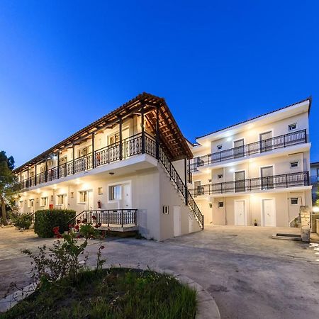 Karras Livin Apartment Laganas Exterior photo